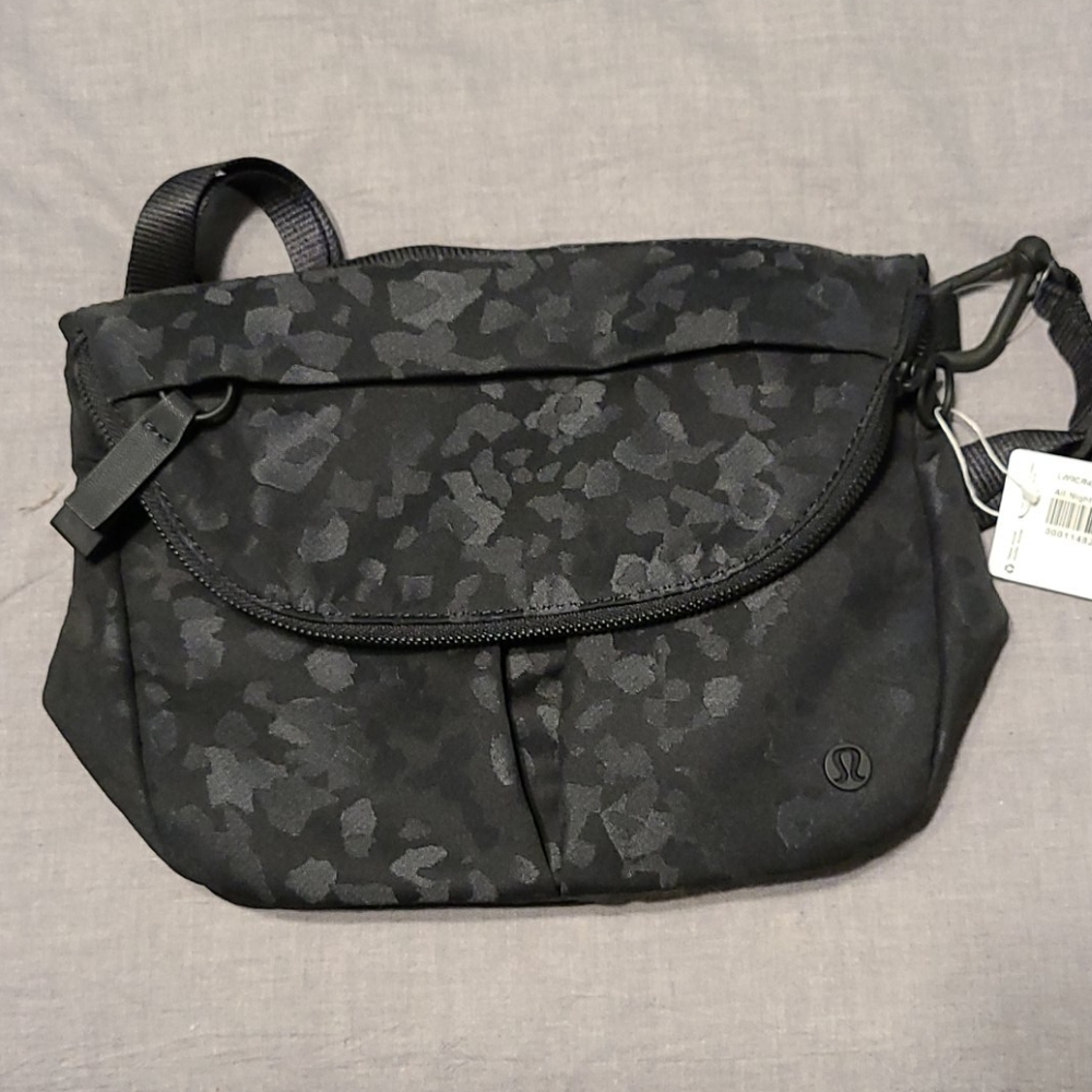 Lululemon All Night Festival Bag